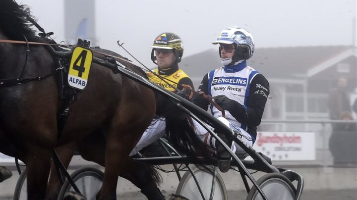 magnus-a-djuse-och-mats-e-djuse-i-lopp