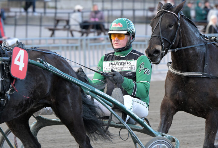 Jörgen Westholm i lopp.jpg