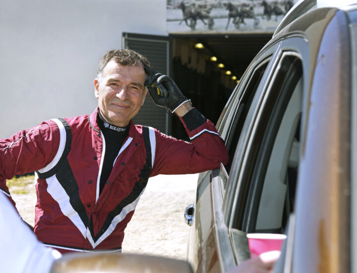 Lutfi Kolgjini på stallbacken.jpg