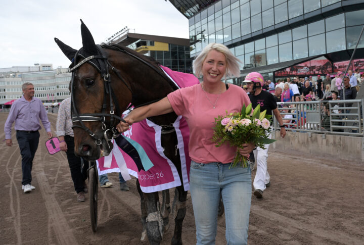 Carros First King och Angelica Jonsson.jpg